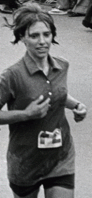 Nina Kuscsik Interview